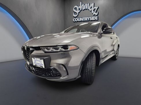 Used 2025 Alfa Romeo Tonale image 12