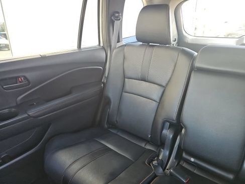 Used 2022 Honda Passport TrailSport image 11