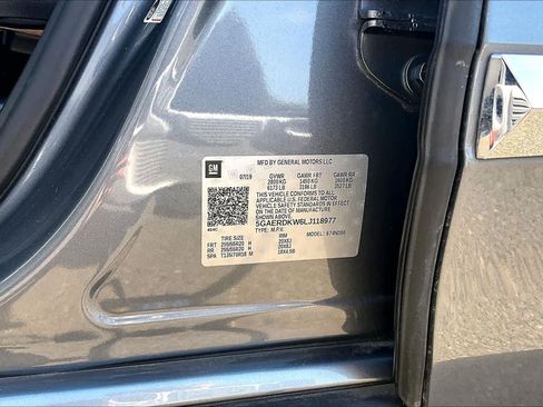 Used 2020 Buick Enclave Avenir w/ Avenir Technology Package FWD image 36