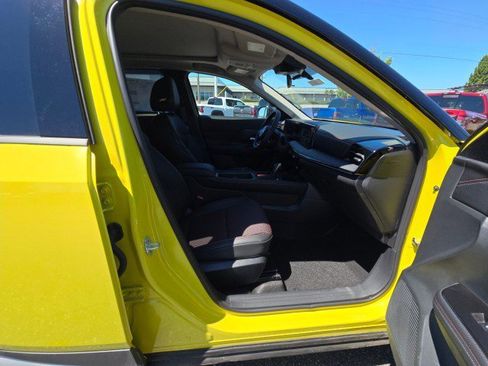 New 2025 Nissan Kicks SR w/ SR Premium Package image 10