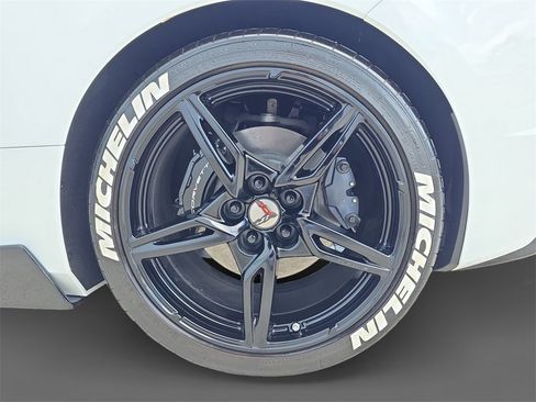 Used 2024 Chevrolet Corvette Stingray Coupe w/ 1LT image 8