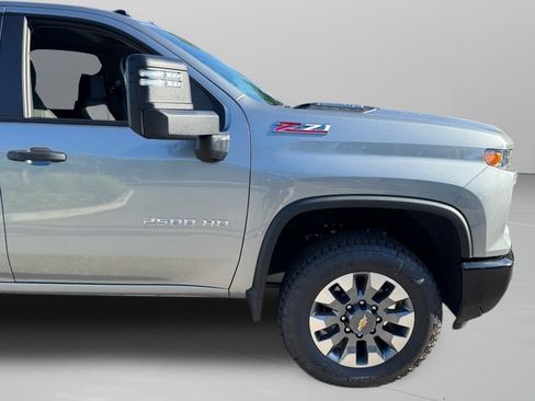 New 2026 Chevrolet Silverado 2500 Custom w/ Custom Value Package AWD/4WD image 24