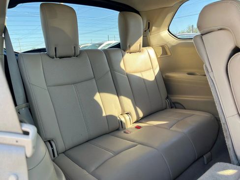 Used 2015 Nissan Pathfinder Platinum w/ Cargo Package image 14