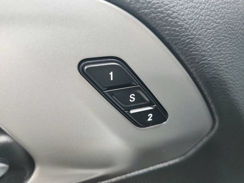 Used 2025 Chrysler Pacifica Select FWD image 22