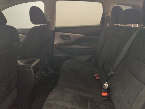 Used 2016 Nissan Murano S image 18