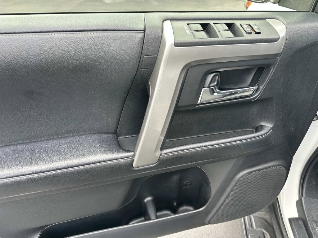Used 2021 Toyota 4Runner SR5 AWD/4WD image 15
