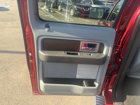 Used 2013 Ford F150 Lariat w/ Lariat Chrome Pkg image 16
