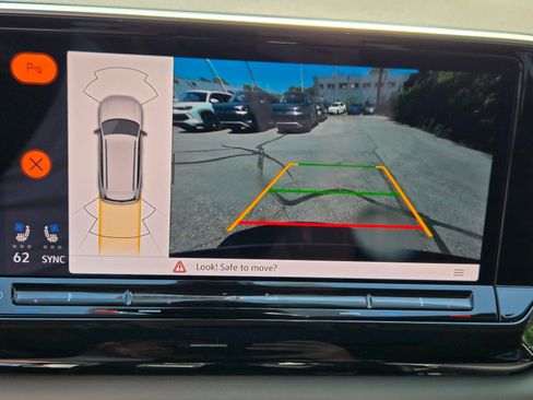 New 2026 Volkswagen Atlas Peak Edition AWD/4WD image 26