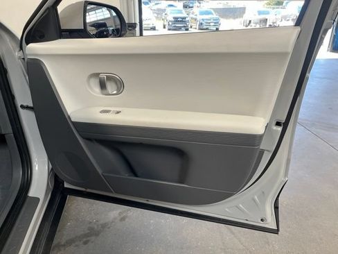 Used 2024 Hyundai Ioniq 5 SEL RWD image 13