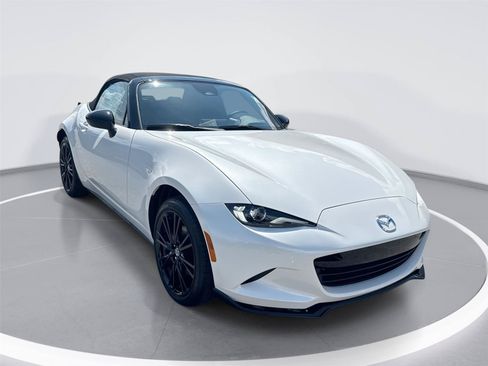 New 2026 MAZDA MX-5 Miata Club w/ Interior Package RWD image 1