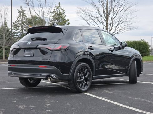 Certified 2025 Honda HR-V Sport image 18