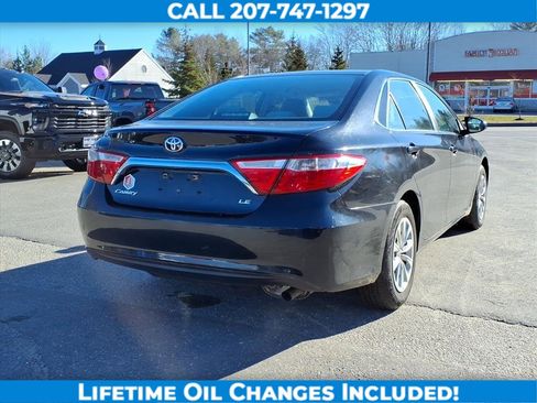 Used 2017 Toyota Camry LE image 5