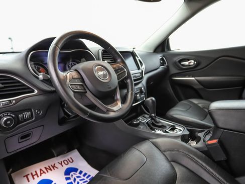 Used 2020 Jeep Cherokee Limited image 10