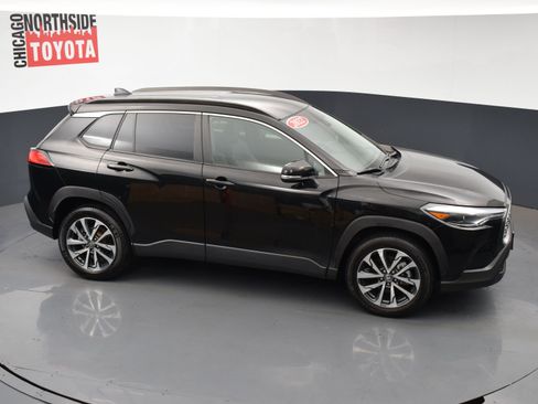Used 2022 Toyota Corolla Cross XLE image 22