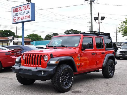 Used 2020 Jeep Wrangler Unlimited Sport image 2