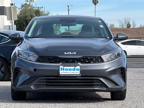 Used 2022 Kia Forte LXS FWD image 5