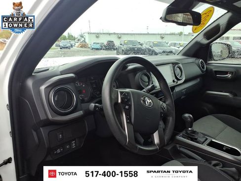 Used 2023 Toyota Tacoma TRD Off-Road w/ Technology Package AWD/4WD image 14