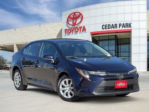 Used 2024 Toyota Corolla LE FWD image 1
