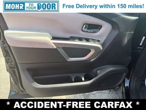 Used 2020 Nissan Titan SV w/ SV Convenience Package image 13