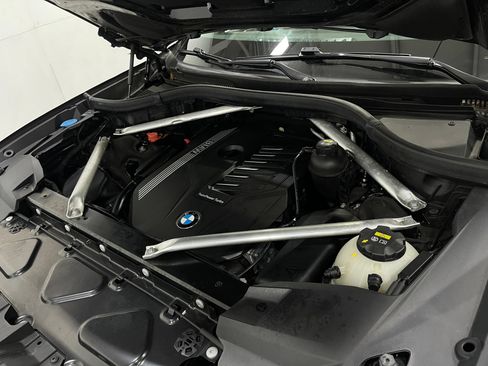 Used 2019 BMW X7 xDrive40i w/ Premium Package AWD/4WD image 28