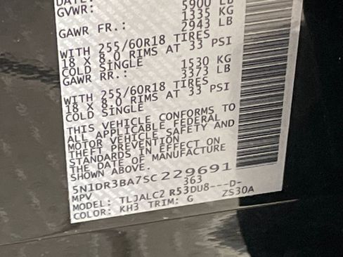 Used 2025 Nissan Pathfinder SV image 30