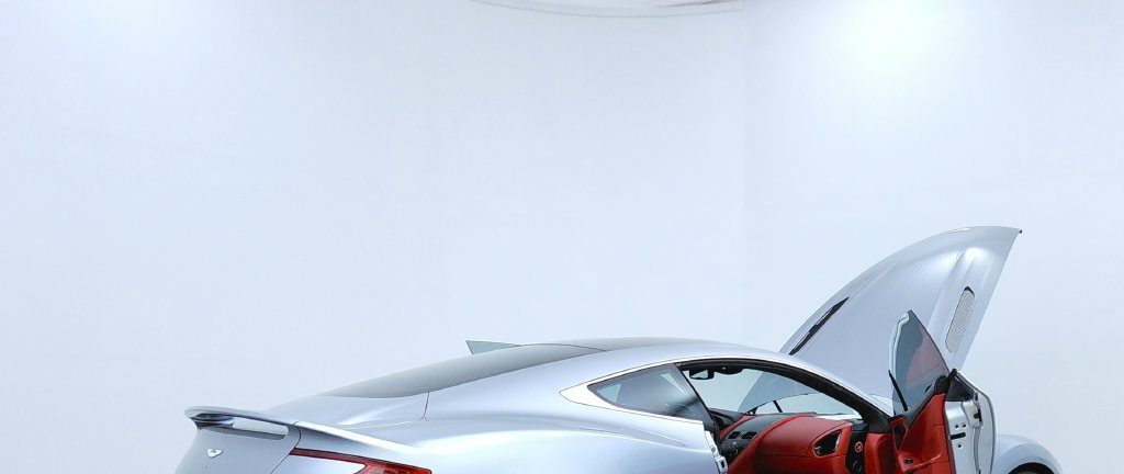 Used 2014 Aston Martin Vanquish Coupe RWD image 11