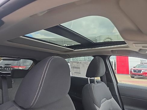 New 2026 Nissan Kicks SV image 25