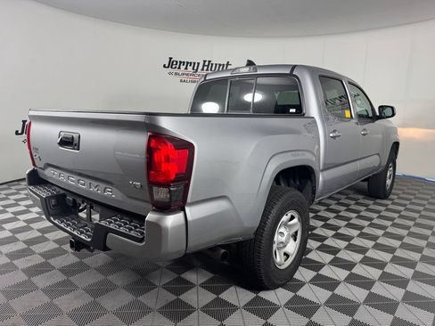 Used 2021 Toyota Tacoma SR AWD/4WD image 7