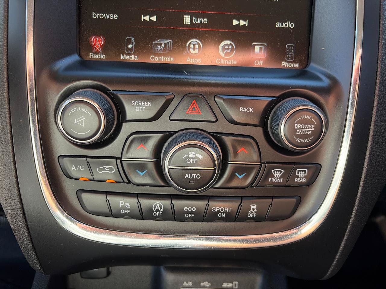 Used 2016 Dodge Durango SXT w/ Quick Order Package 23B AWD/4WD image 22