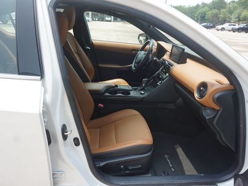 Used 2024 Lexus IS 300 w/ Premium Package RWD image 17