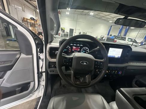 Certified 2024 Ford F250 XL w/ XL Chrome Package AWD/4WD image 15