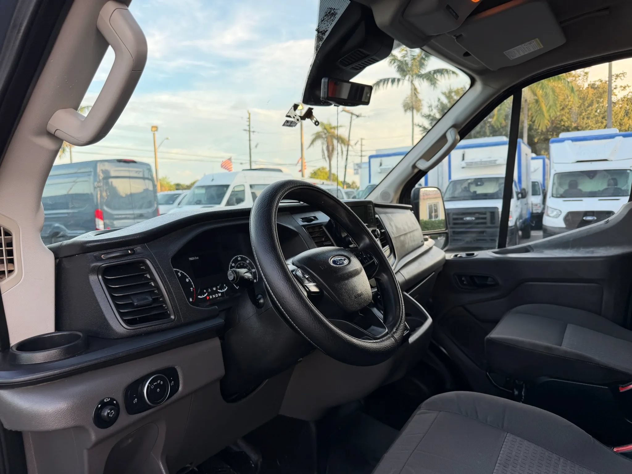 Used 2020 Ford Transit 250 148 High Roof Extended RWD image 10