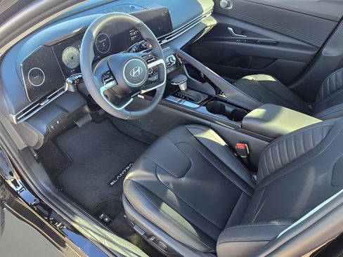 New 2026 Hyundai Elantra Limited image 24