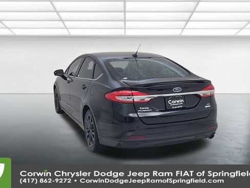 Used 2018 Ford Fusion SE w/ Equipment Group 201A image 13