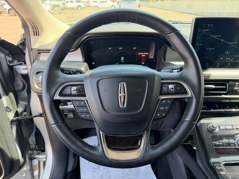 Used 2022 Lincoln Nautilus FWD w/ Premium Package image 26