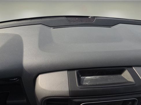 Used 2017 RAM 1500 Tradesman w/ Power & Remote Entry Group image 9