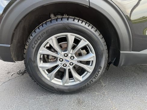 Used 2022 Ford Explorer Limited w/ Class IV Trailer Tow Package AWD/4WD image 30