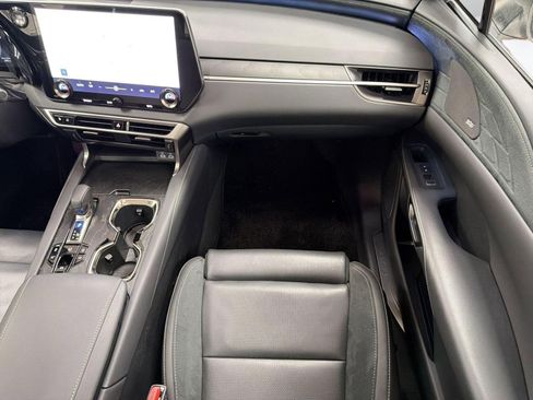 Used 2024 Lexus RX 350 AWD w/ Convenience Package image 29