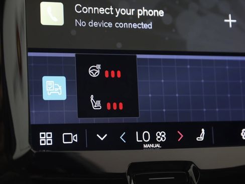 Used 2023 Volvo XC60 B5 Plus w/ Climate Package image 8