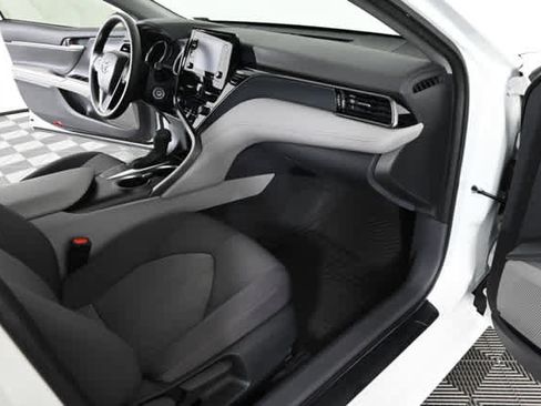 Used 2023 Toyota Camry LE FWD image 8