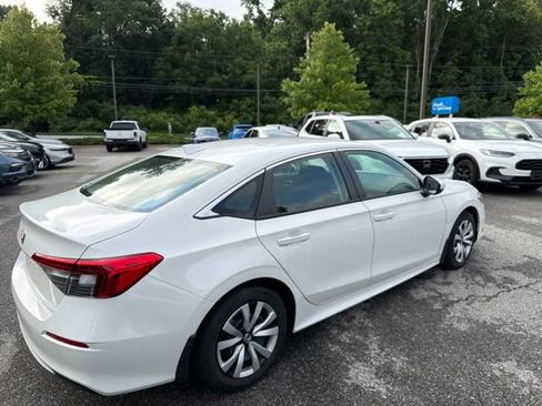 Used 2024 Honda Civic LX image 10