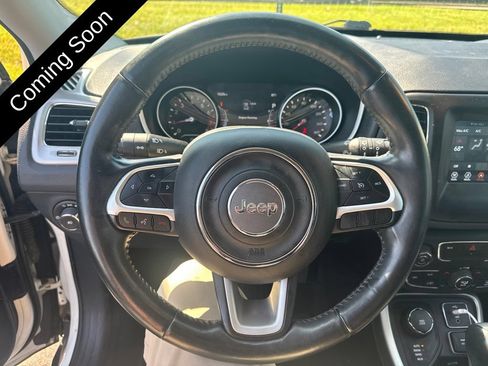 Used 2018 Jeep Compass Latitude w/ Popular Equipment Group AWD/4WD image 13