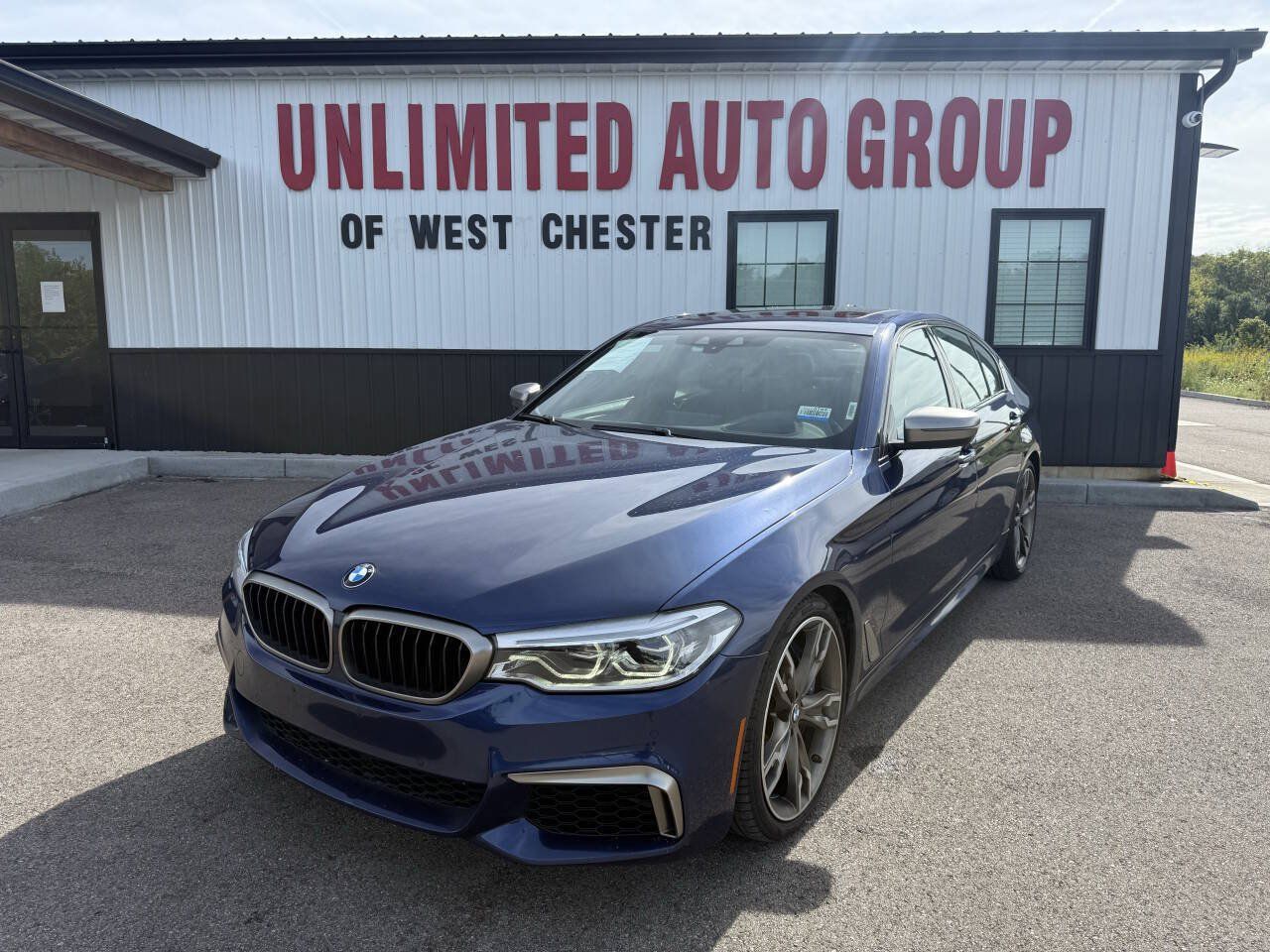 Used 2018 BMW M550i xDrive AWD/4WD image 1