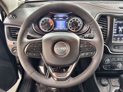 Used 2023 Jeep Cherokee Trailhawk w/ Sun & Sound Group image 16