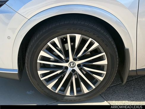Used 2025 Lexus RX 350 Premium Plus w/ Convenience Package AWD/4WD image 10