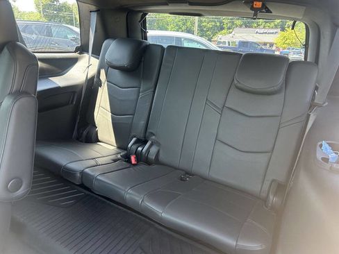 Used 2019 Cadillac Escalade Platinum image 30
