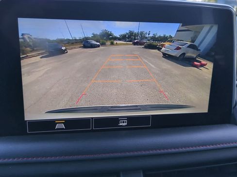 Used 2021 Chevrolet Suburban RST image 29