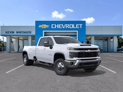 Certified 2026 Chevrolet Silverado 3500 LT w/ All Star Edition image 35
