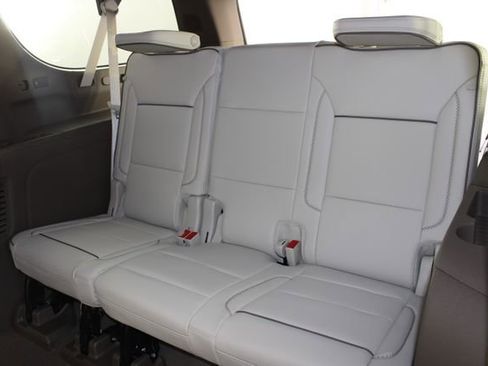 New 2026 GMC Yukon XL Denali w/ Denali Reserve Package image 25