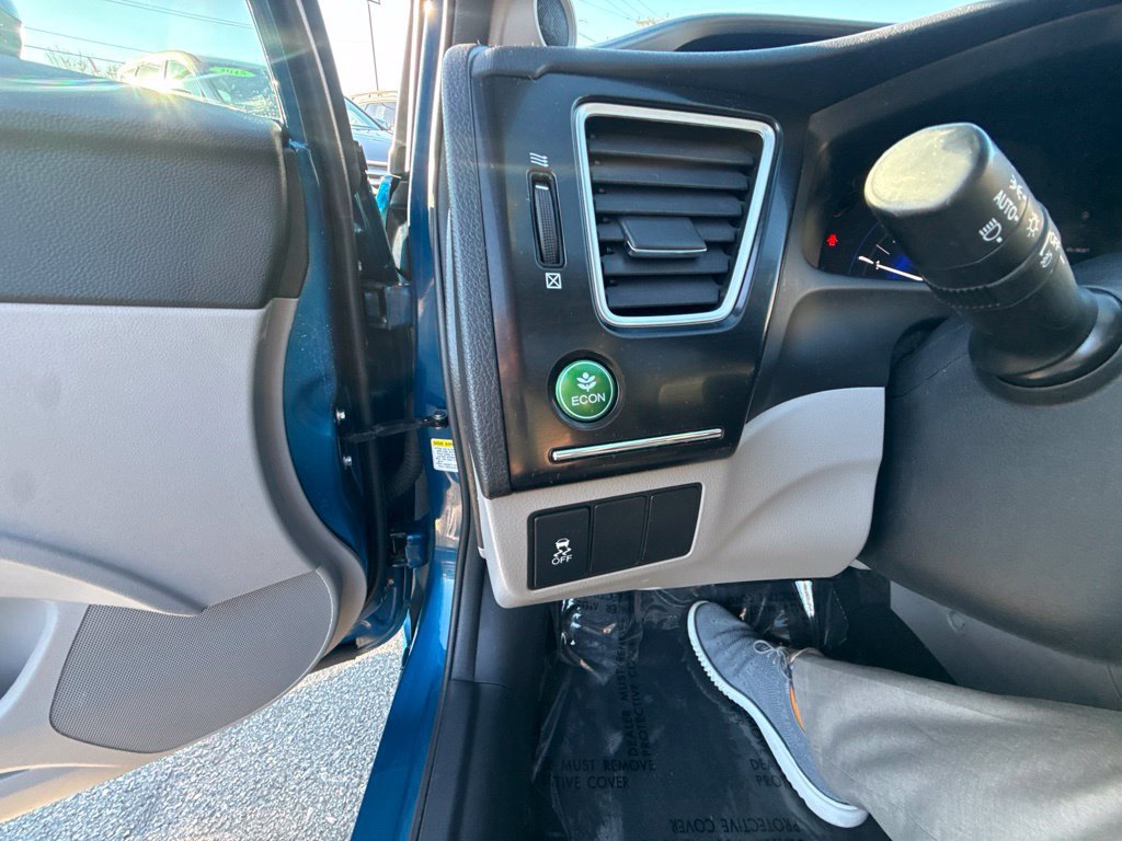 Used 2013 Honda Civic EX-L image 18